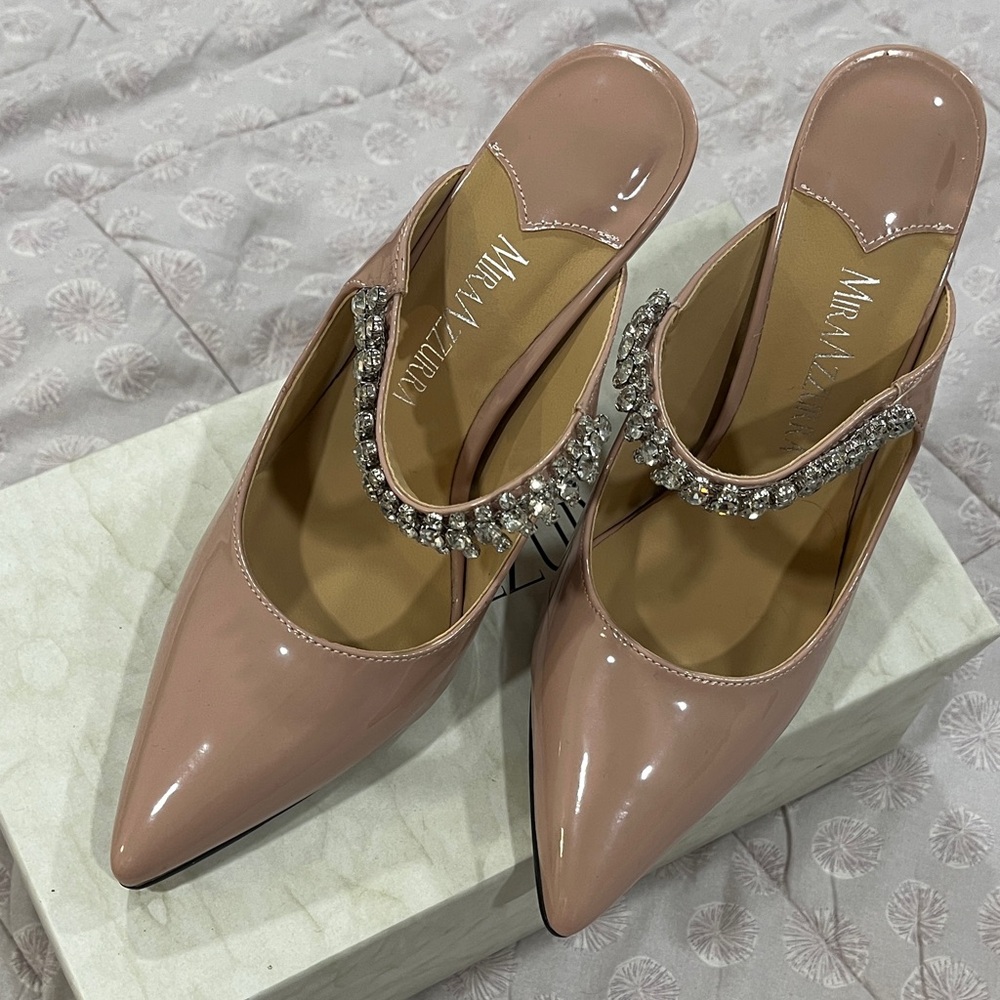 Bing 100 Style Nude Patent Heels